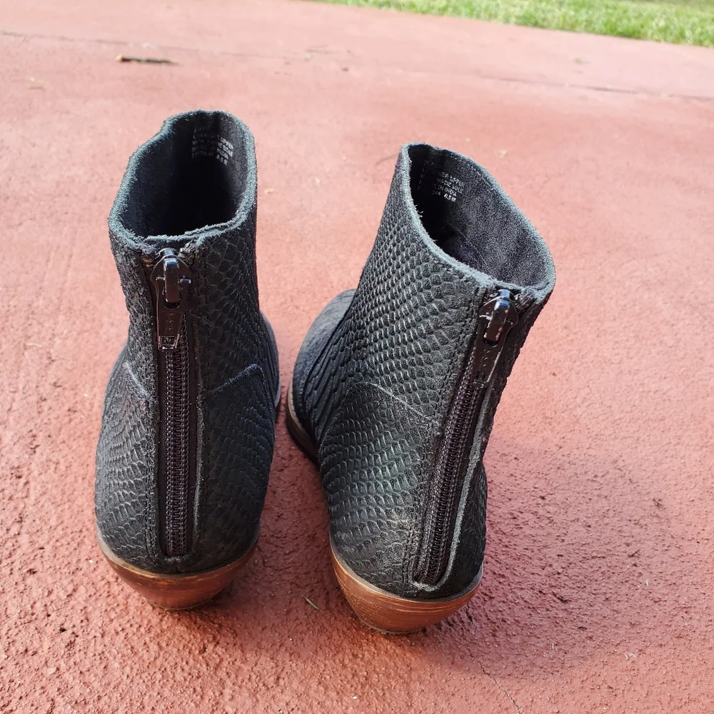 Diba,women  Black boots sz 8.5